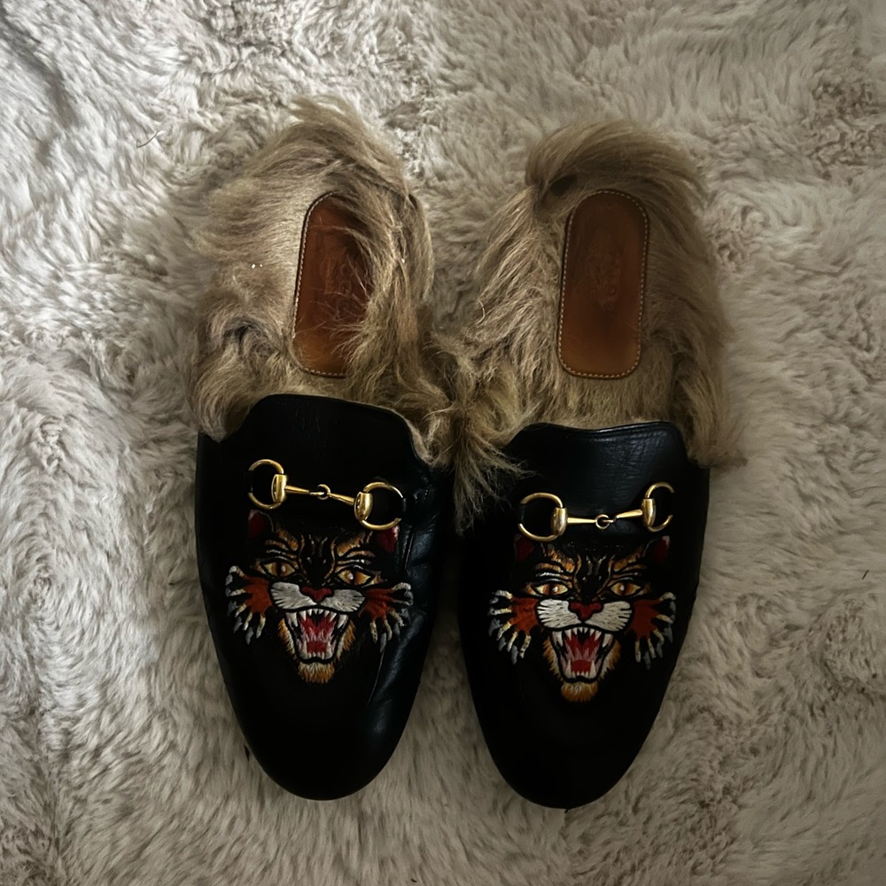 Gucci leather mules